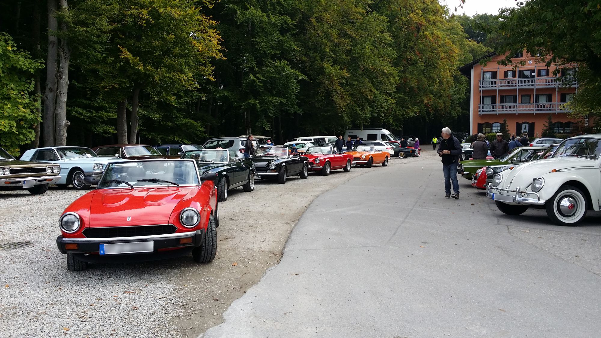 Oldtimertreffen, Waldgasthof Buchenhain - Sammeln zur Abfart zur Ausfahrt